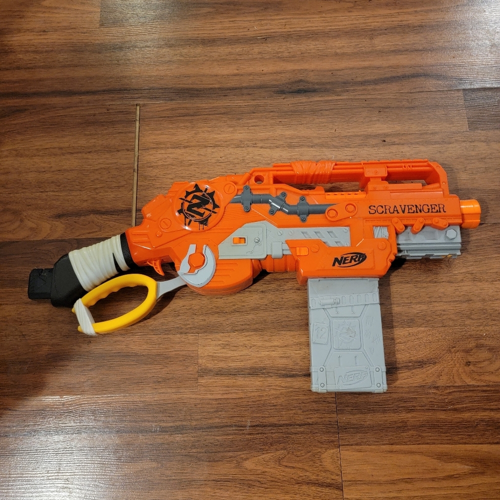 Nerf Zombie Strike Survival System Scravenger Blaster Dart Gun